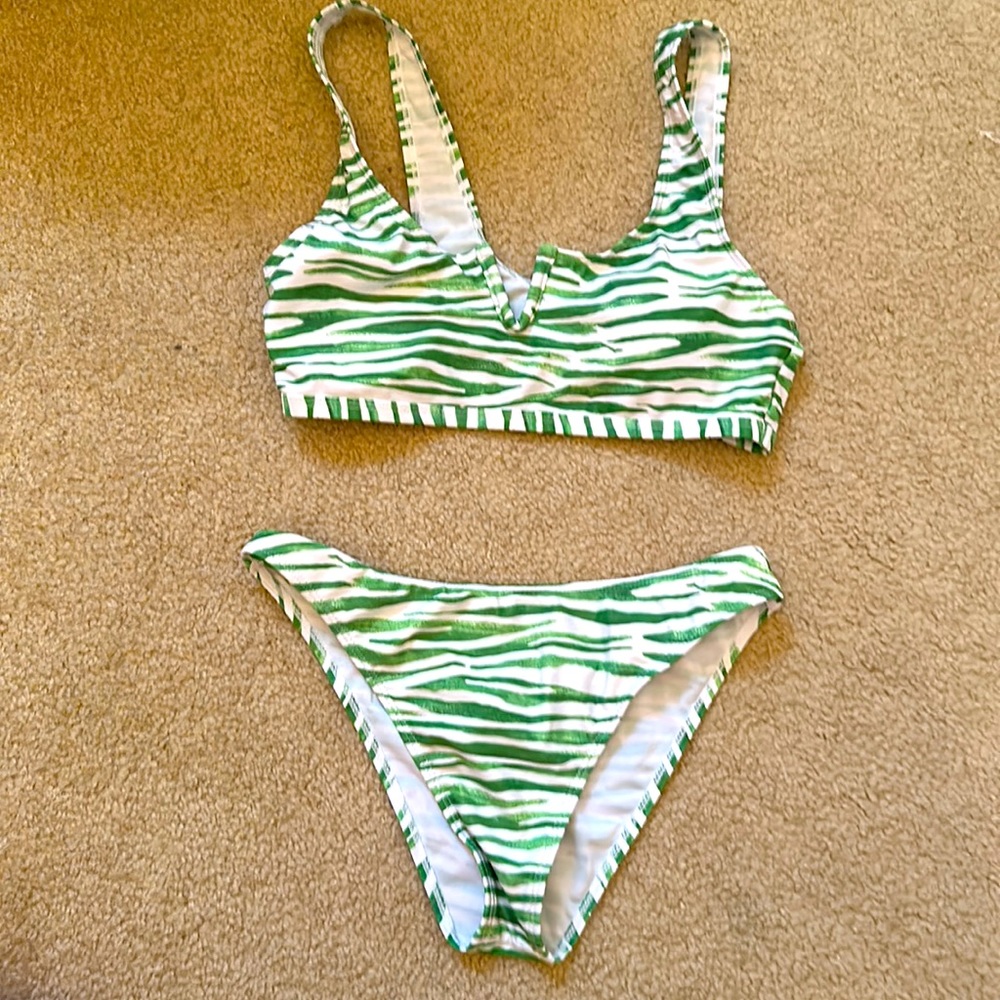 Romwe green zebra print bikini